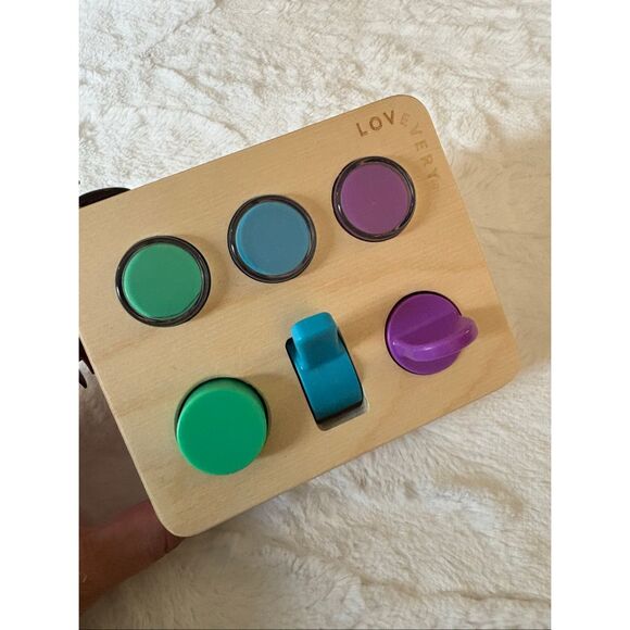 Lovevery baby sensory switchboard - Picture 1 of 6